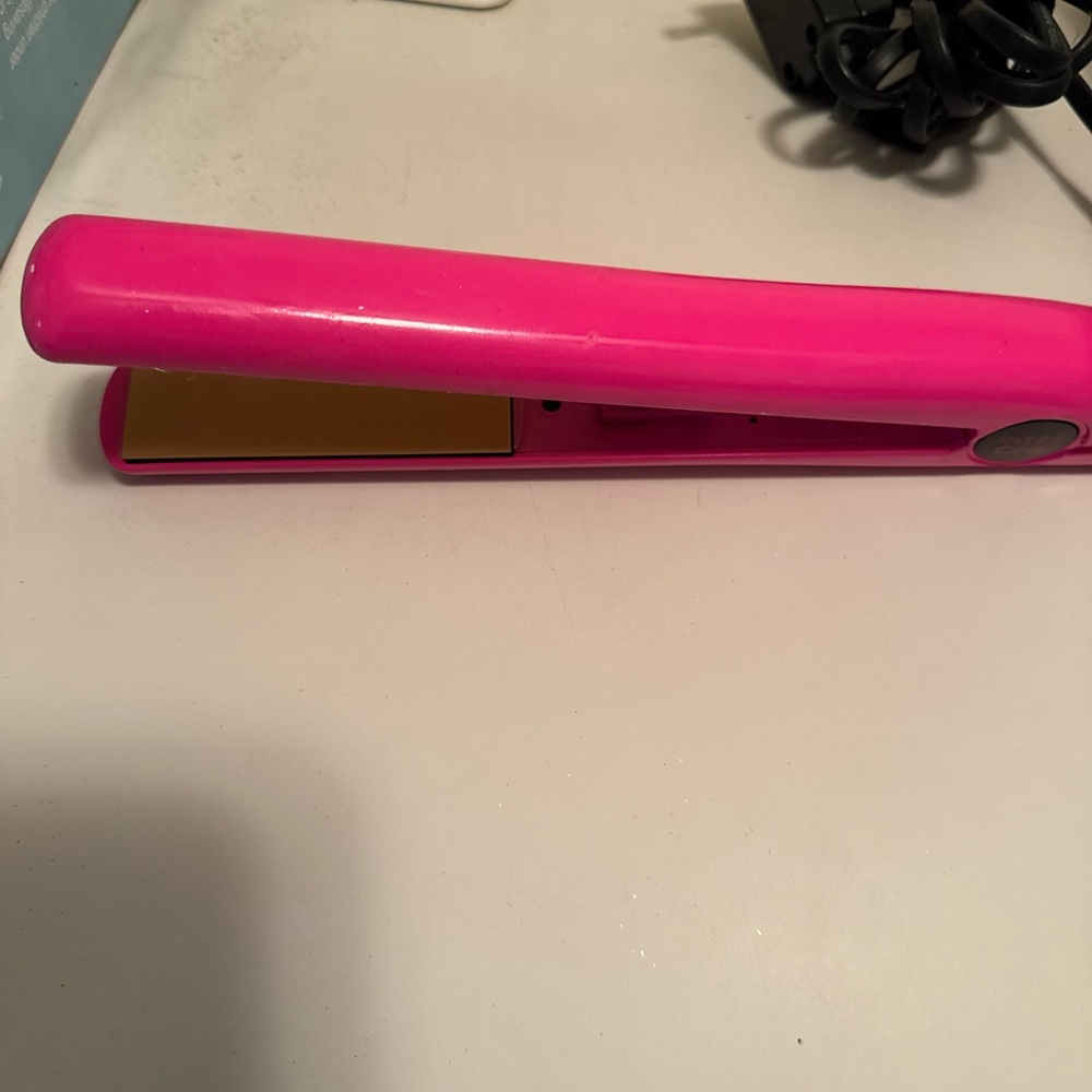 Ultra CHI Hot Pink Hair Straightener Flat Iron